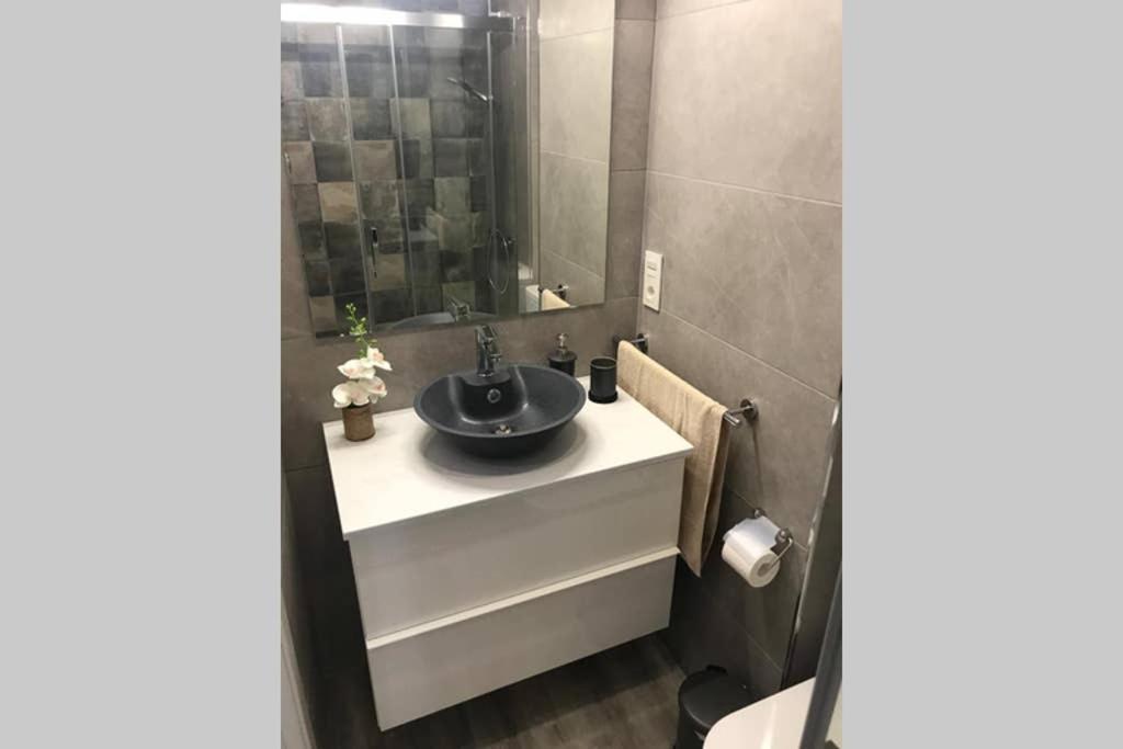 Apartamento De Diseno Centrico A 5 Min De Playa อาลิกันเต ภายนอก รูปภาพ